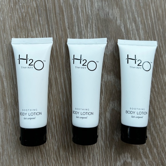 New! H2O Therapy Soothing Body Lotion Set - Picture 2 of 4